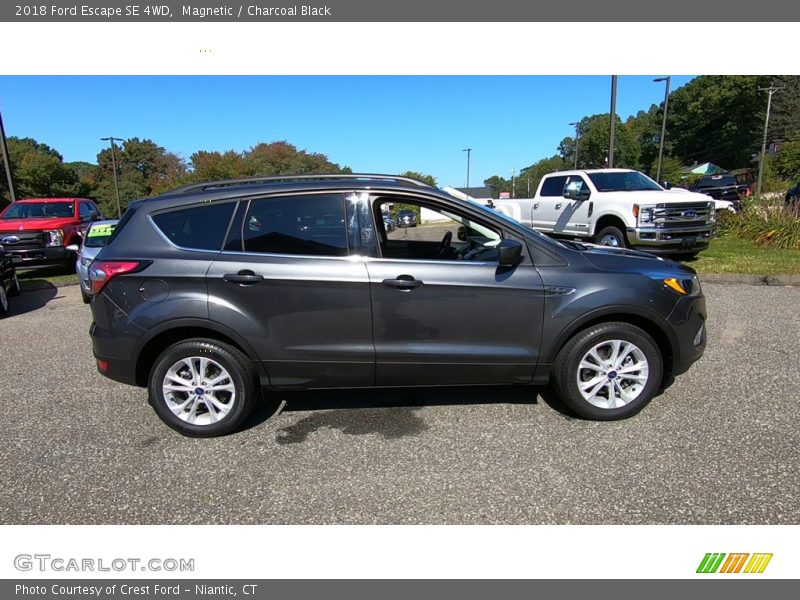 Magnetic / Charcoal Black 2018 Ford Escape SE 4WD