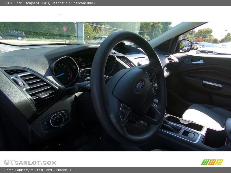 Magnetic / Charcoal Black 2018 Ford Escape SE 4WD