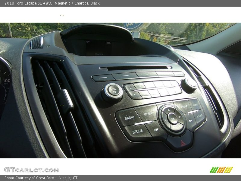 Magnetic / Charcoal Black 2018 Ford Escape SE 4WD