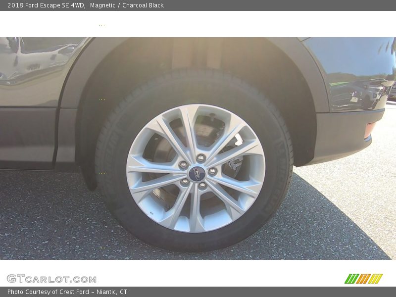 Magnetic / Charcoal Black 2018 Ford Escape SE 4WD