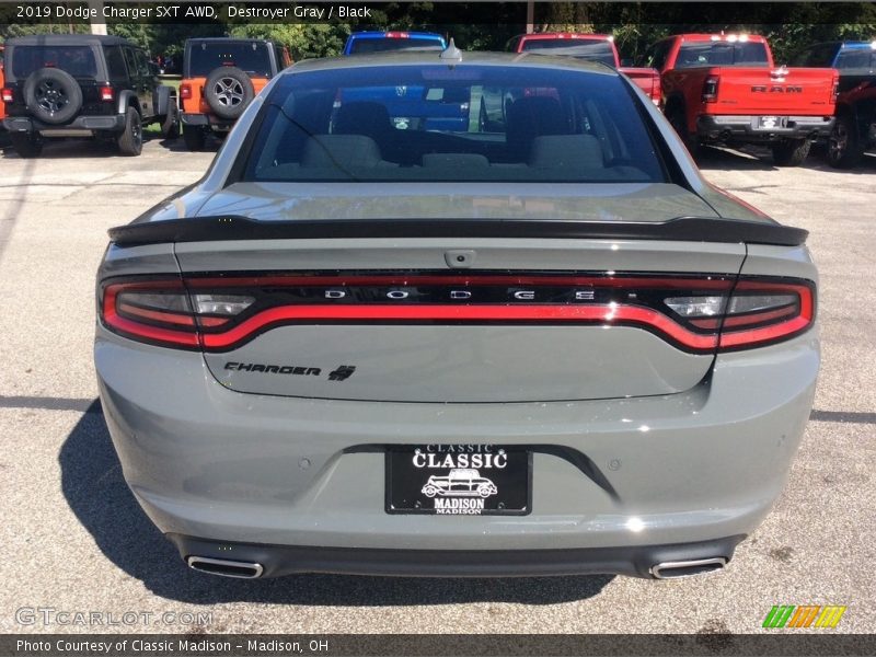 Destroyer Gray / Black 2019 Dodge Charger SXT AWD