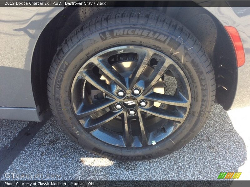 Destroyer Gray / Black 2019 Dodge Charger SXT AWD