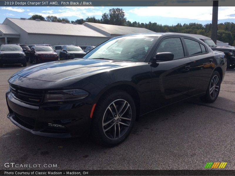 Pitch Black / Black 2019 Dodge Charger SXT AWD