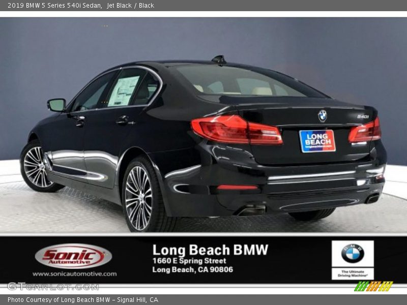 Jet Black / Black 2019 BMW 5 Series 540i Sedan