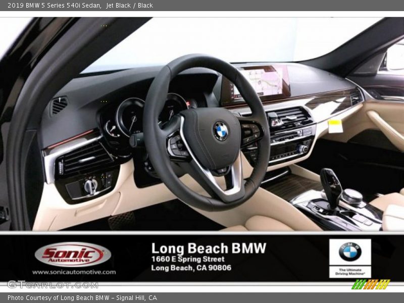 Jet Black / Black 2019 BMW 5 Series 540i Sedan