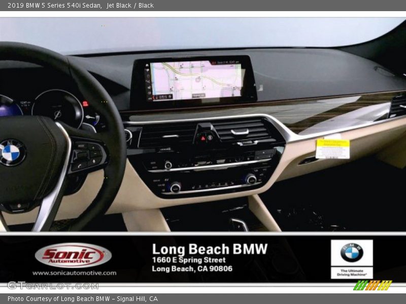 Jet Black / Black 2019 BMW 5 Series 540i Sedan