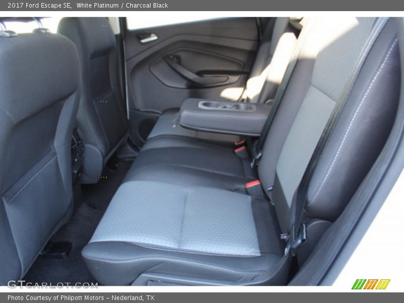 White Platinum / Charcoal Black 2017 Ford Escape SE