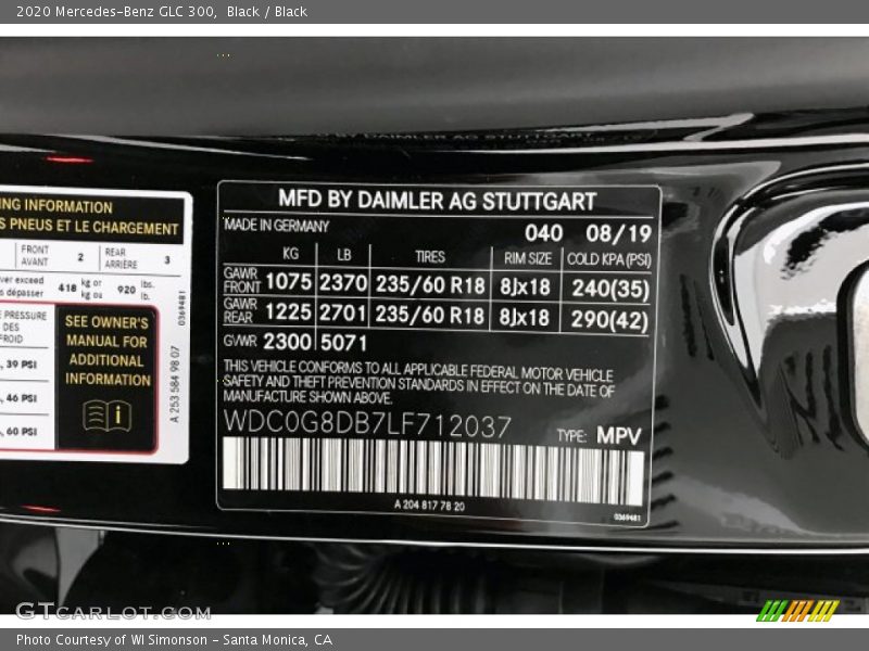 Black / Black 2020 Mercedes-Benz GLC 300