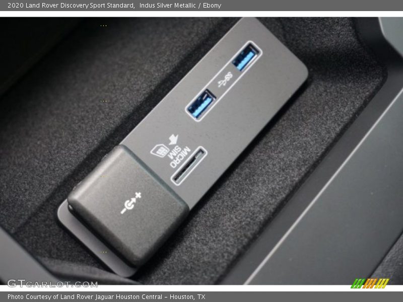 Indus Silver Metallic / Ebony 2020 Land Rover Discovery Sport Standard