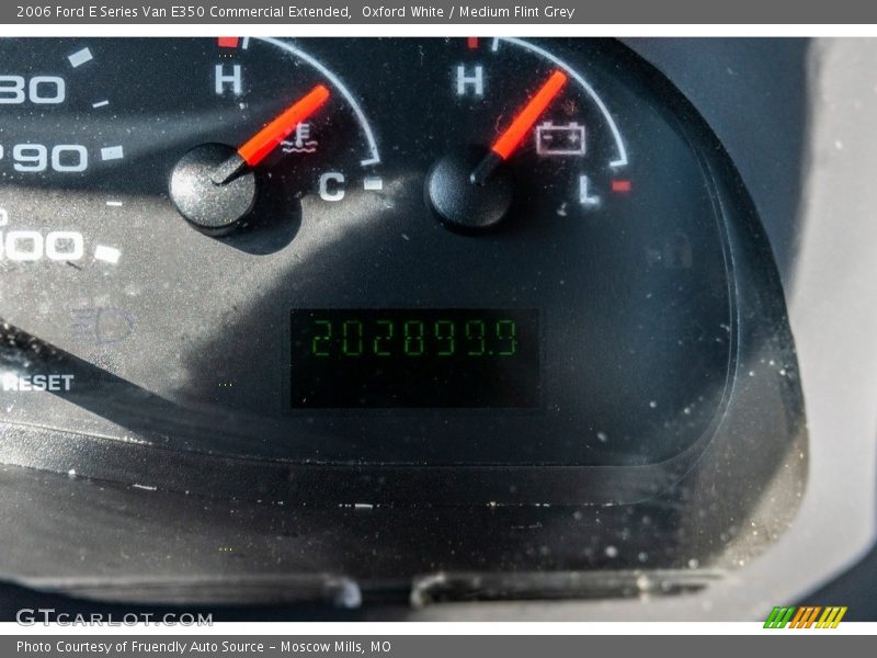 Oxford White / Medium Flint Grey 2006 Ford E Series Van E350 Commercial Extended
