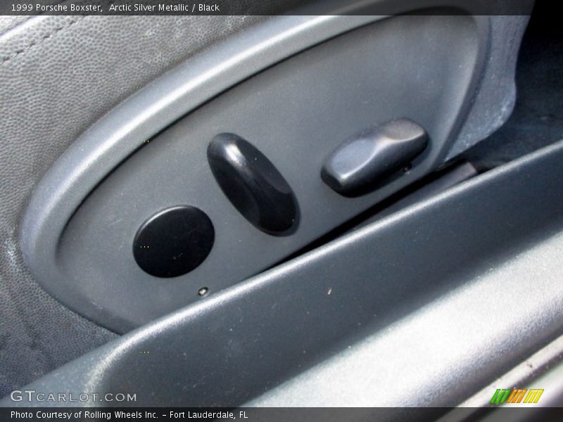 Arctic Silver Metallic / Black 1999 Porsche Boxster