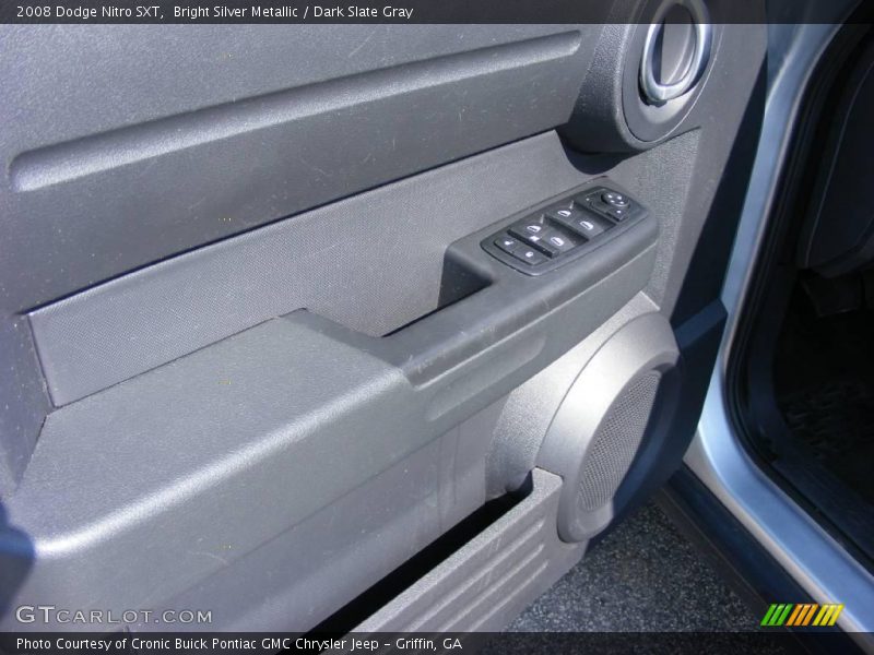 Bright Silver Metallic / Dark Slate Gray 2008 Dodge Nitro SXT