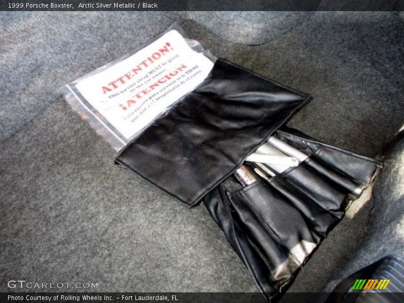 Arctic Silver Metallic / Black 1999 Porsche Boxster
