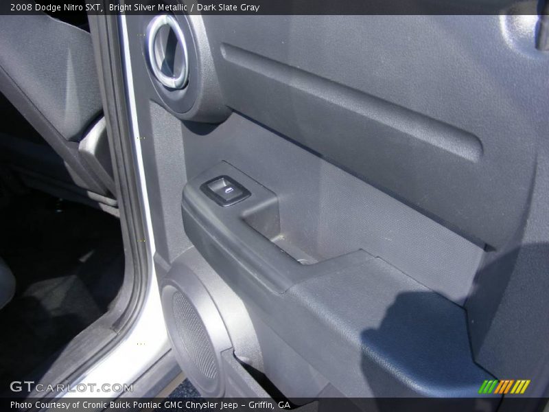Bright Silver Metallic / Dark Slate Gray 2008 Dodge Nitro SXT