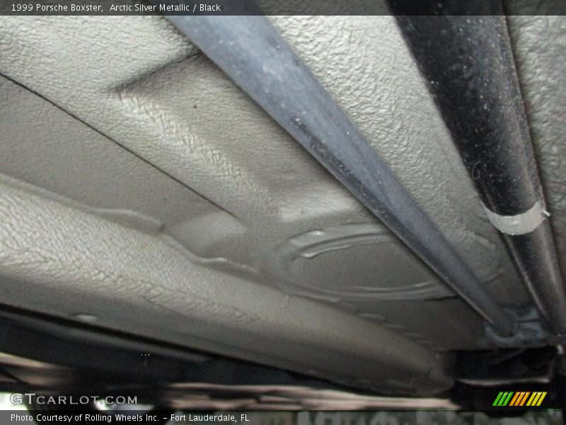 Arctic Silver Metallic / Black 1999 Porsche Boxster