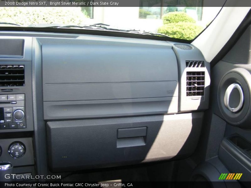 Bright Silver Metallic / Dark Slate Gray 2008 Dodge Nitro SXT
