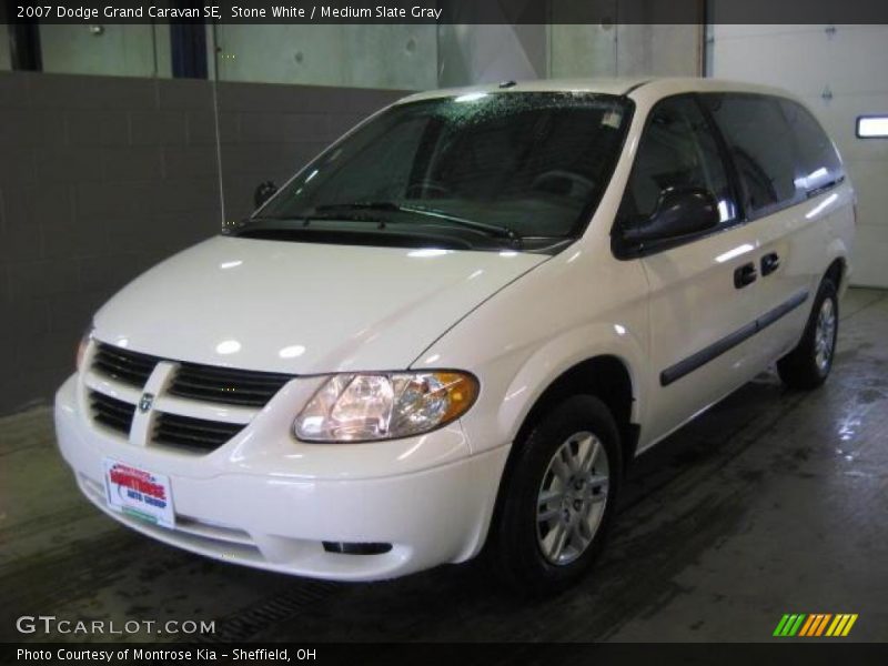 Stone White / Medium Slate Gray 2007 Dodge Grand Caravan SE