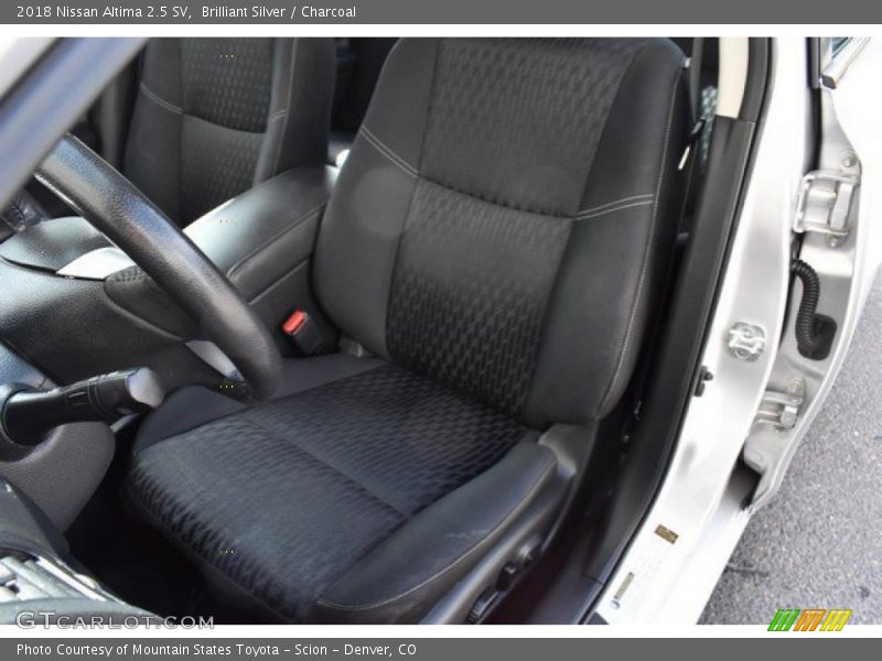 Brilliant Silver / Charcoal 2018 Nissan Altima 2.5 SV