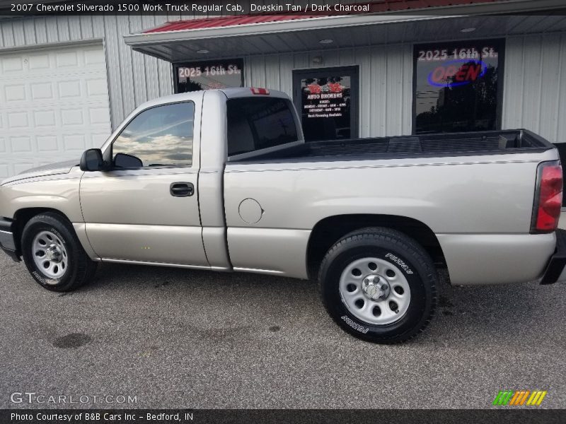 Doeskin Tan / Dark Charcoal 2007 Chevrolet Silverado 1500 Work Truck Regular Cab