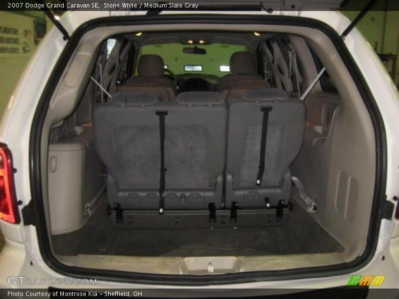 Stone White / Medium Slate Gray 2007 Dodge Grand Caravan SE