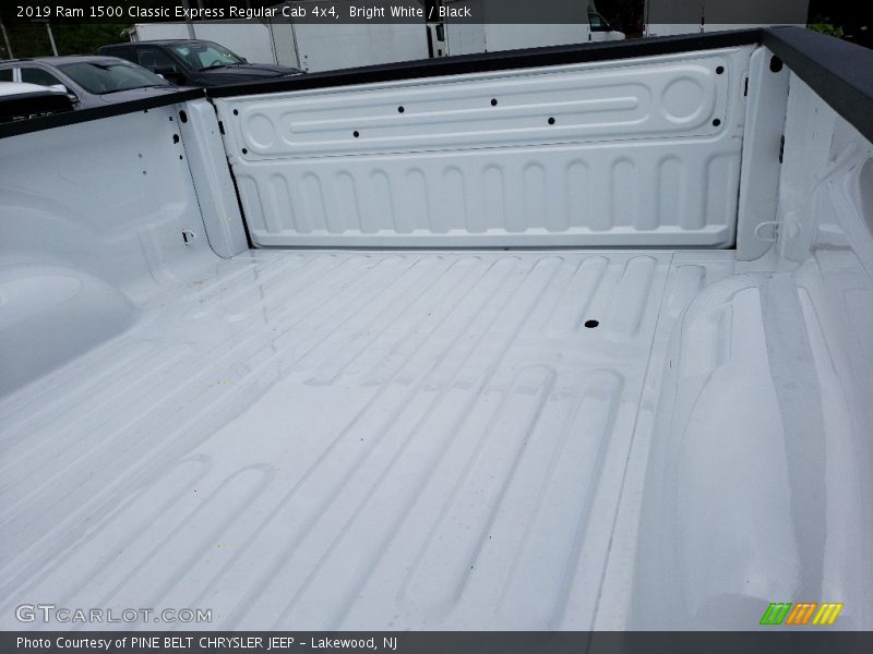 Bright White / Black 2019 Ram 1500 Classic Express Regular Cab 4x4