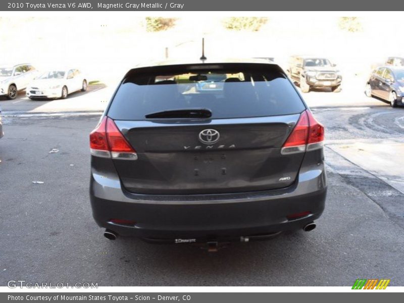 Magnetic Gray Metallic / Gray 2010 Toyota Venza V6 AWD