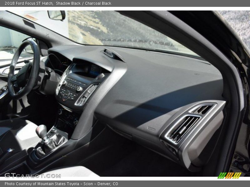 Shadow Black / Charcoal Black 2018 Ford Focus ST Hatch