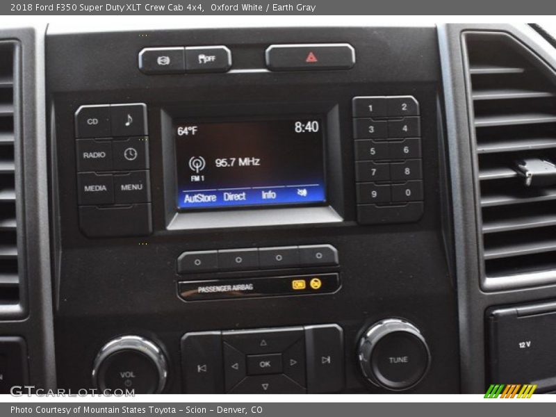 Oxford White / Earth Gray 2018 Ford F350 Super Duty XLT Crew Cab 4x4