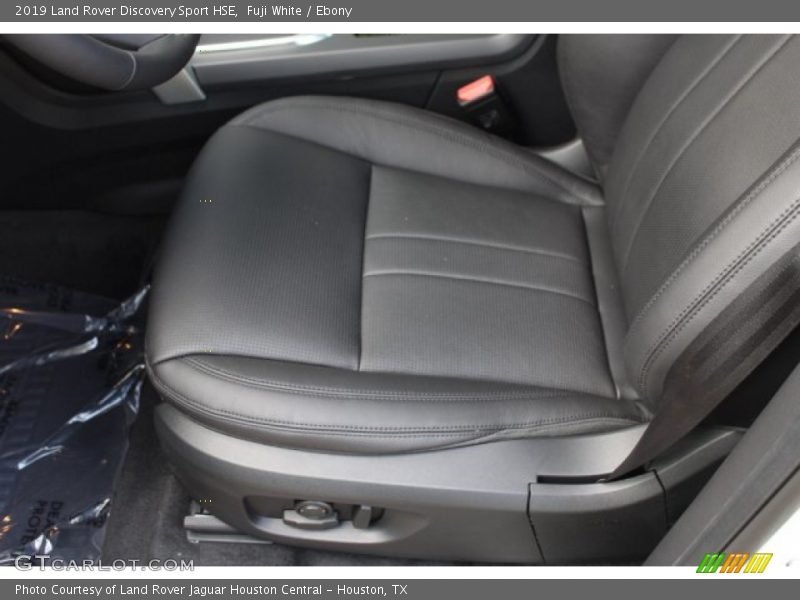 Fuji White / Ebony 2019 Land Rover Discovery Sport HSE