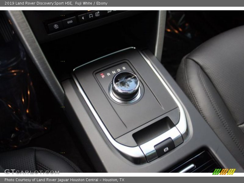Fuji White / Ebony 2019 Land Rover Discovery Sport HSE
