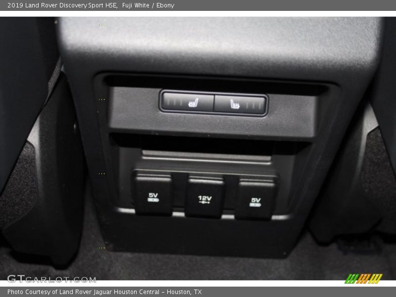 Fuji White / Ebony 2019 Land Rover Discovery Sport HSE