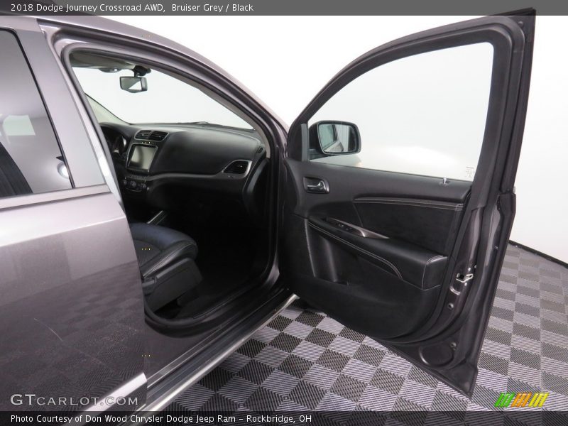 Bruiser Grey / Black 2018 Dodge Journey Crossroad AWD