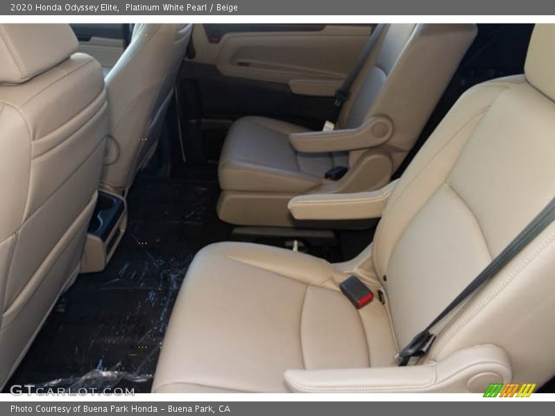 Platinum White Pearl / Beige 2020 Honda Odyssey Elite