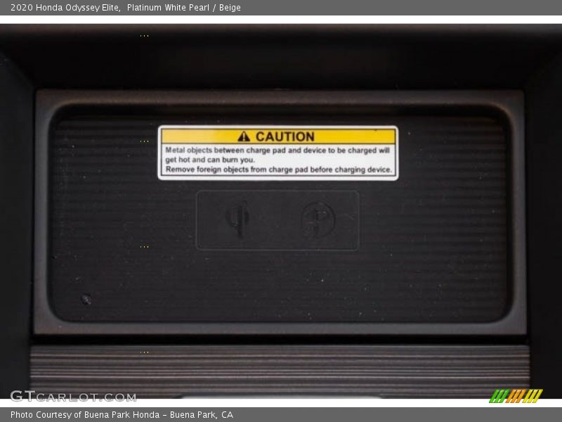Platinum White Pearl / Beige 2020 Honda Odyssey Elite