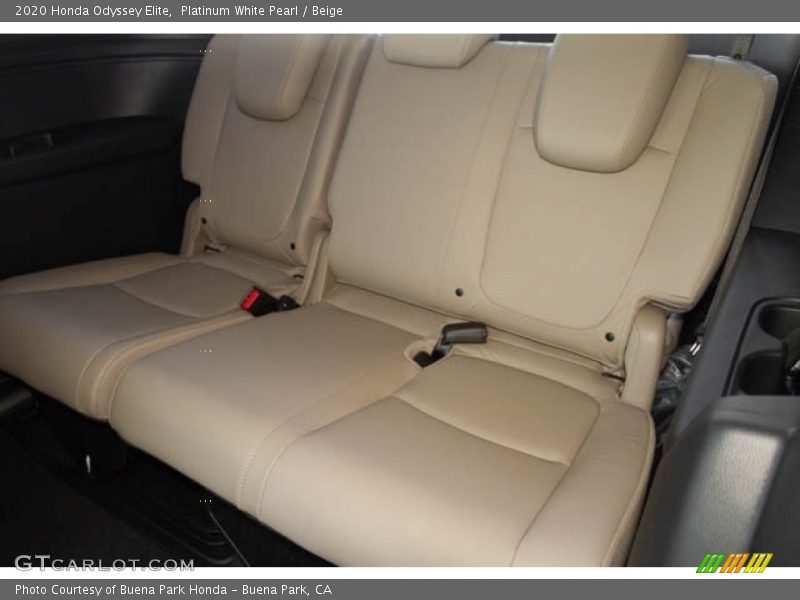 Platinum White Pearl / Beige 2020 Honda Odyssey Elite