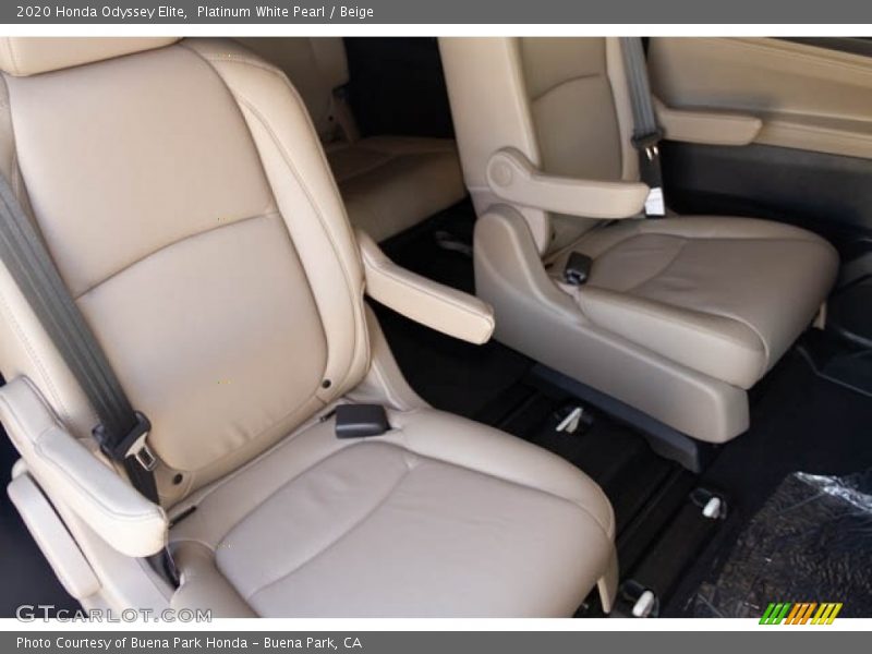 Platinum White Pearl / Beige 2020 Honda Odyssey Elite