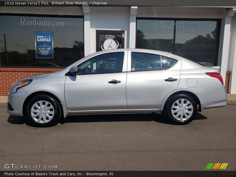 Brilliant Silver Metallic / Charcoal 2019 Nissan Versa S Plus