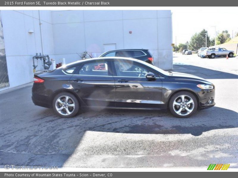Tuxedo Black Metallic / Charcoal Black 2015 Ford Fusion SE