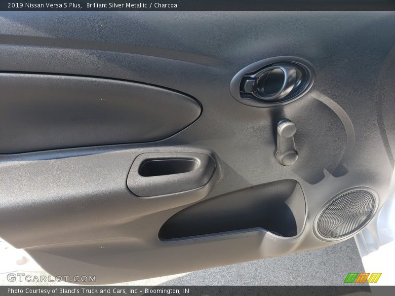 Brilliant Silver Metallic / Charcoal 2019 Nissan Versa S Plus