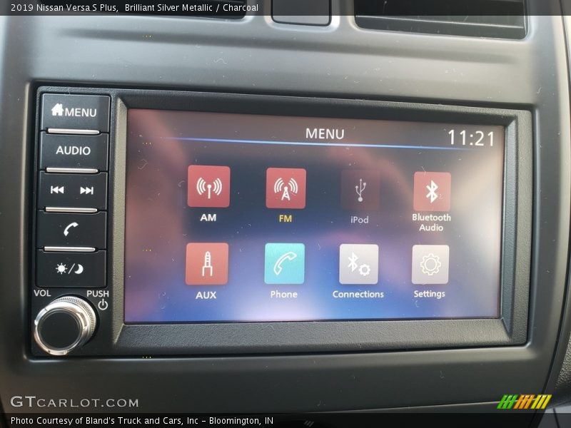 Brilliant Silver Metallic / Charcoal 2019 Nissan Versa S Plus