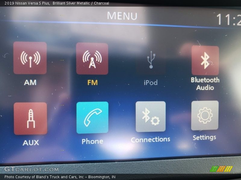 Brilliant Silver Metallic / Charcoal 2019 Nissan Versa S Plus