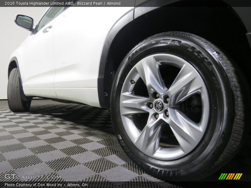 Blizzard Pearl / Almond 2016 Toyota Highlander Limited AWD