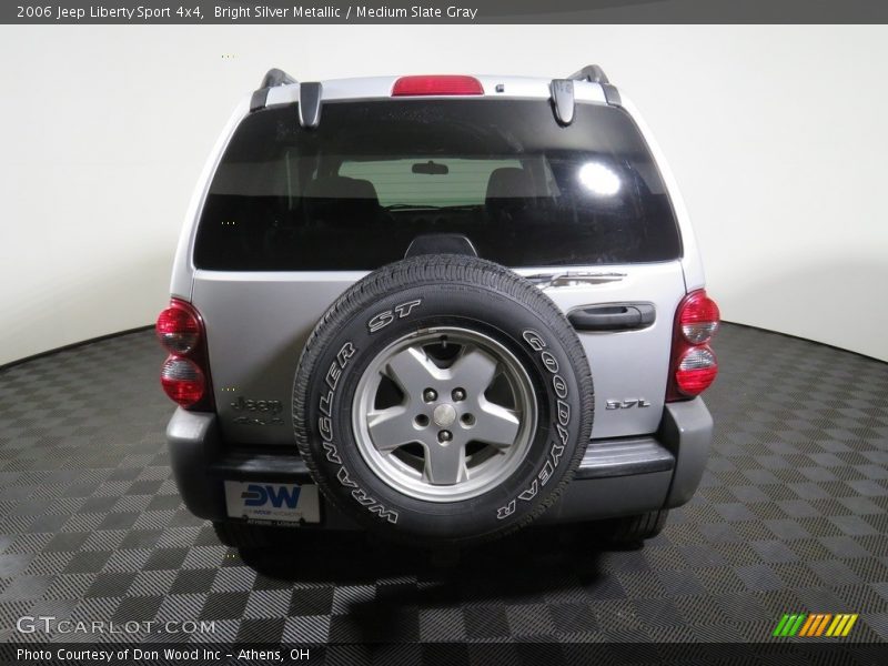 Bright Silver Metallic / Medium Slate Gray 2006 Jeep Liberty Sport 4x4