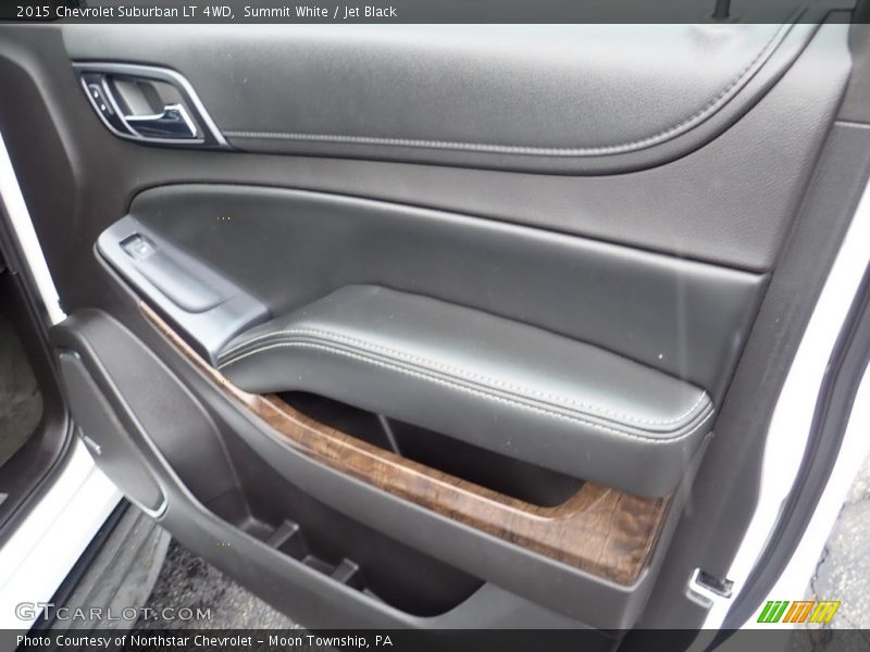 Summit White / Jet Black 2015 Chevrolet Suburban LT 4WD
