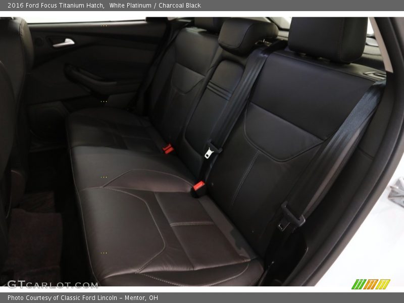 White Platinum / Charcoal Black 2016 Ford Focus Titanium Hatch