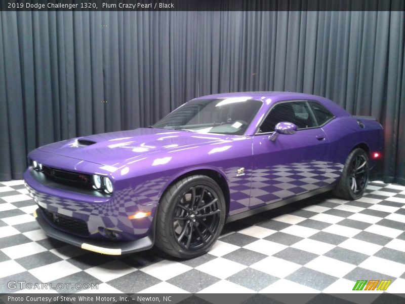 Plum Crazy Pearl / Black 2019 Dodge Challenger 1320