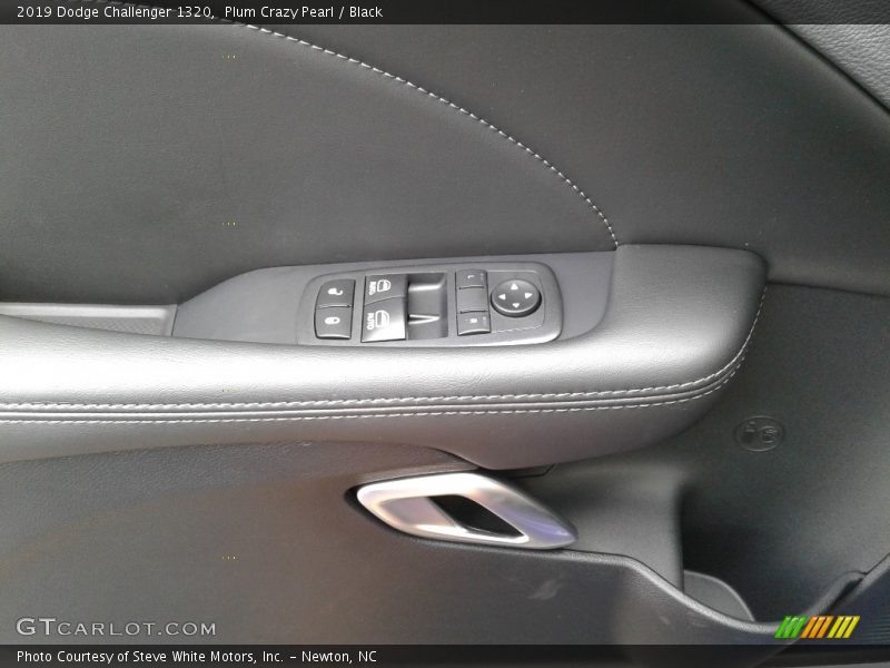 Plum Crazy Pearl / Black 2019 Dodge Challenger 1320