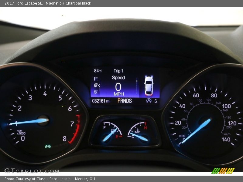 Magnetic / Charcoal Black 2017 Ford Escape SE