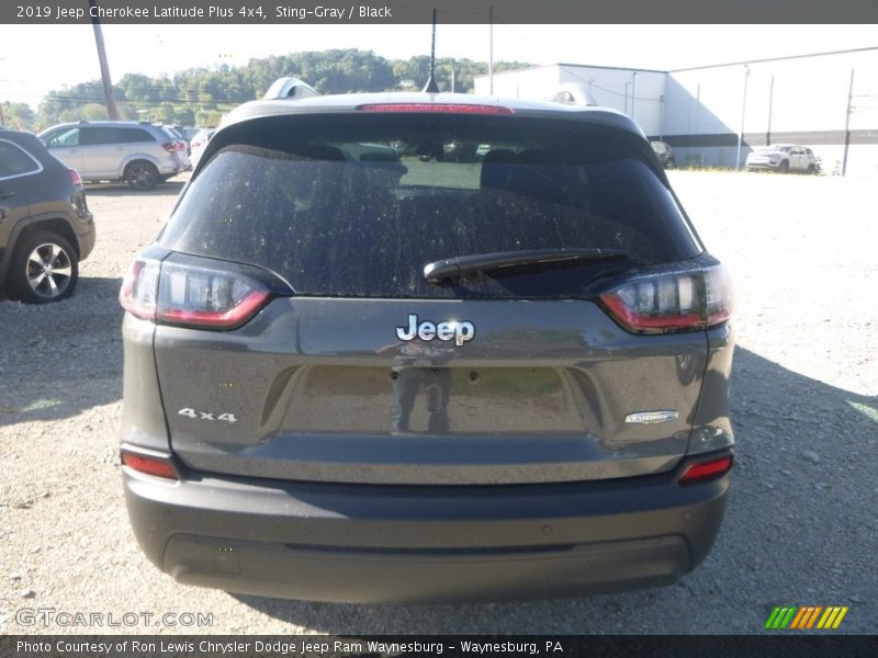 Sting-Gray / Black 2019 Jeep Cherokee Latitude Plus 4x4