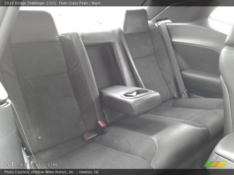 Plum Crazy Pearl / Black 2019 Dodge Challenger 1320